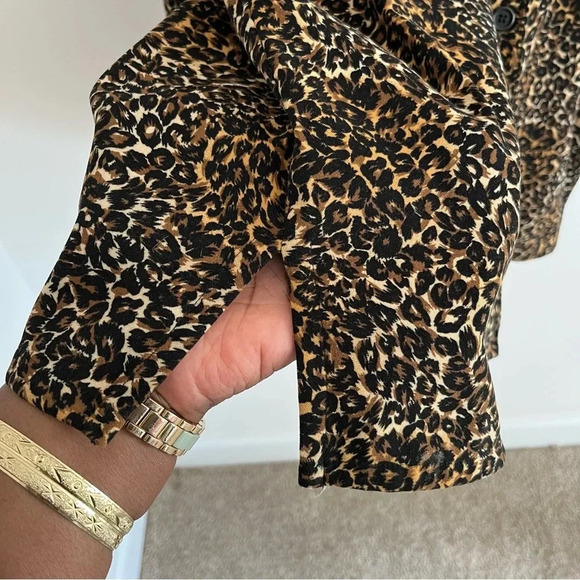 VTG Women’s Button Down Blouse XL Leopard Print Long Sleeve Animal Career Top - Picture 8 of 14